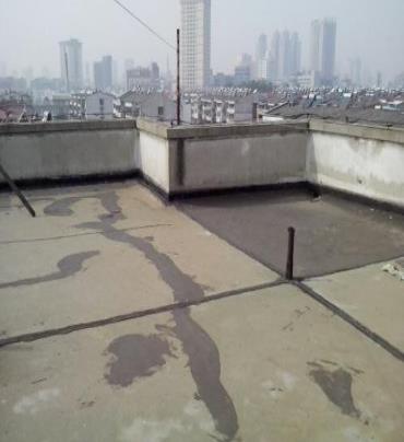 延庆漏水维修 楼顶漏水是什么原因，楼顶漏水维修方法是什么?